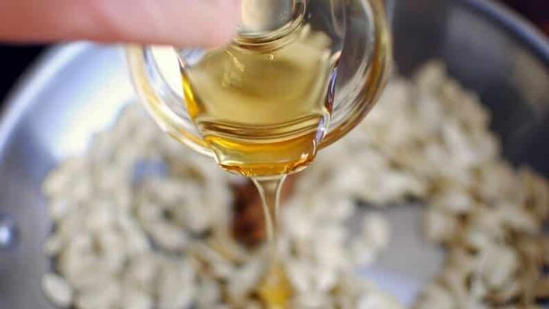 Honig verdoppelt die heilende Wirkung von Kürbiskernen und lindert die Symptome einer Prostatitis